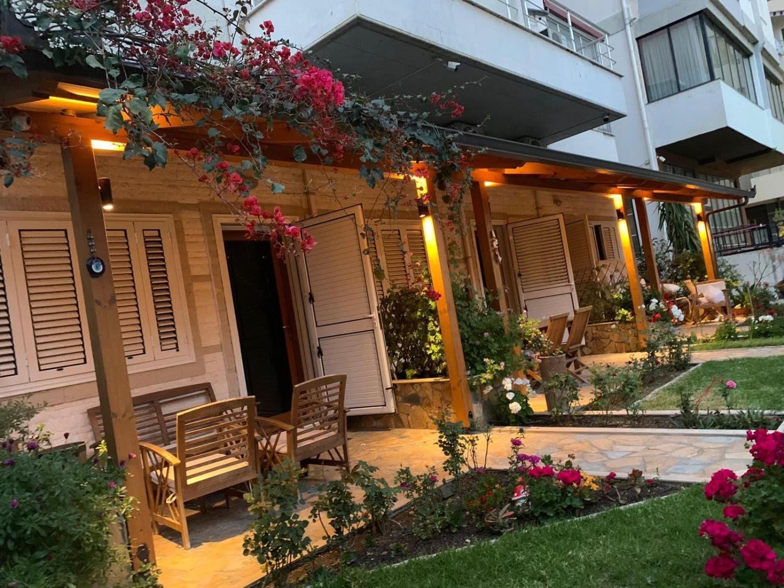 Guest Room Angolo Toscano Vlore Bagian luar foto